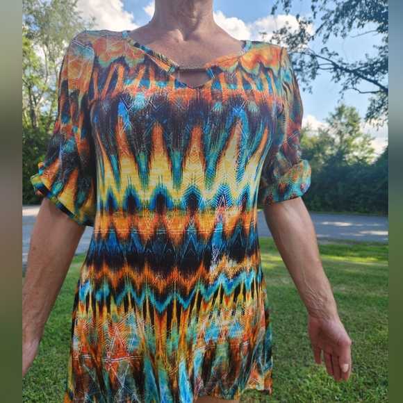New DIRECTIONS AZTEC TRIBAL TROPICAL ABSTACT FITTED TUNIC SIZE SMALL - Picture 6 of 8